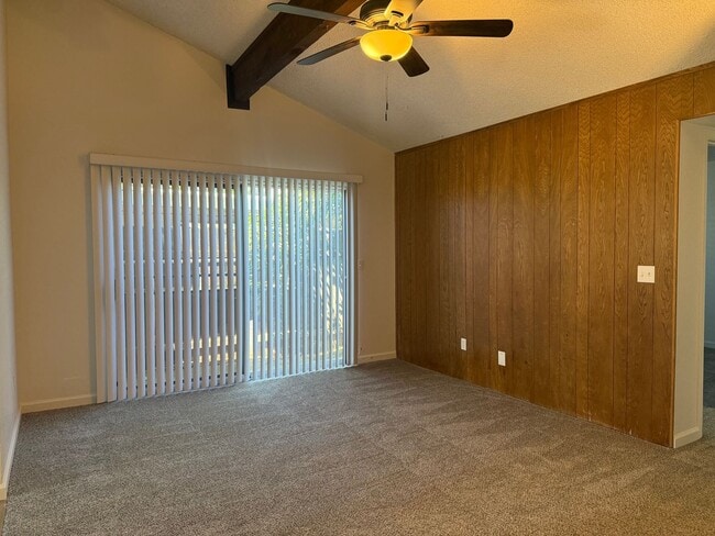 Building Photo - 5953 Moss Creek Cir