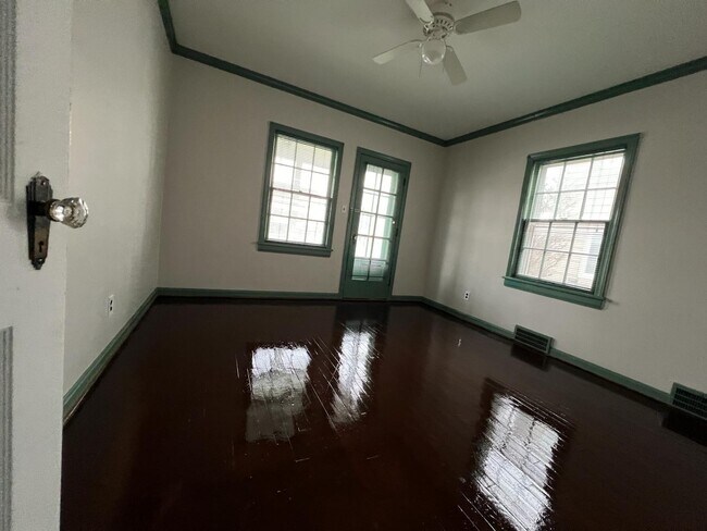Foto del edificio - 3654 Lynnfield Rd