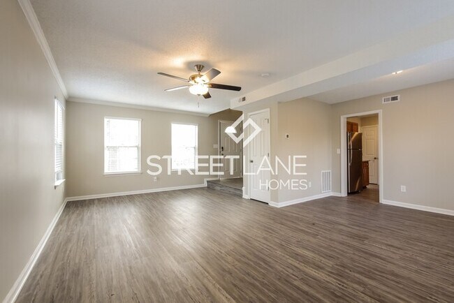 Building Photo - REDUCED! - Now offering $1000 off first fu...