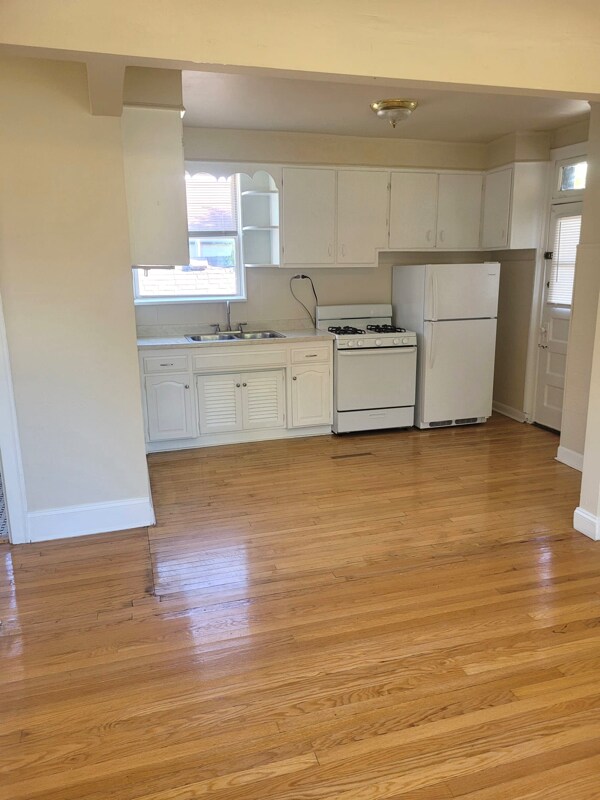 Foto del edificio - 6542 W Dickens Ave