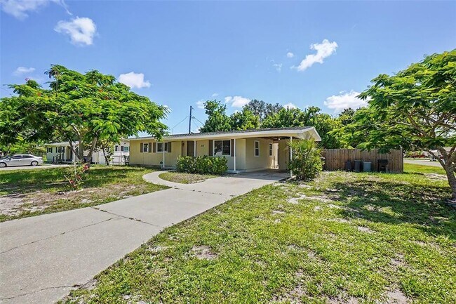 Foto del edificio - 6515 3rd St Ct W