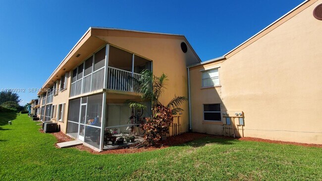 Foto del edificio - 2632 SE 19th Ct