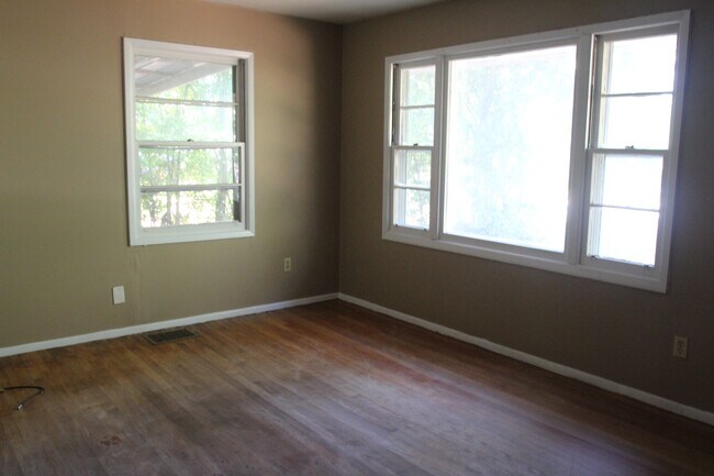 Foto del edificio - 2011 W Broad Ave