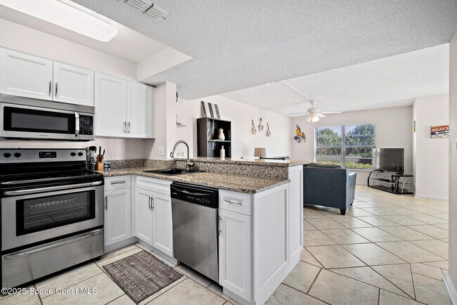 Foto del edificio - 4570 Ocean Beach Blvd