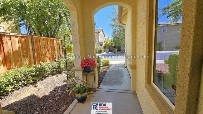 Foto del edificio - 1479 Leonard Ct