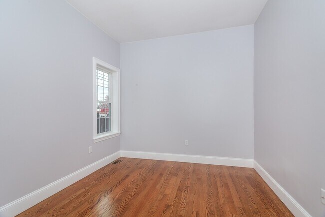 Foto del edificio - 72 Buttonwood St