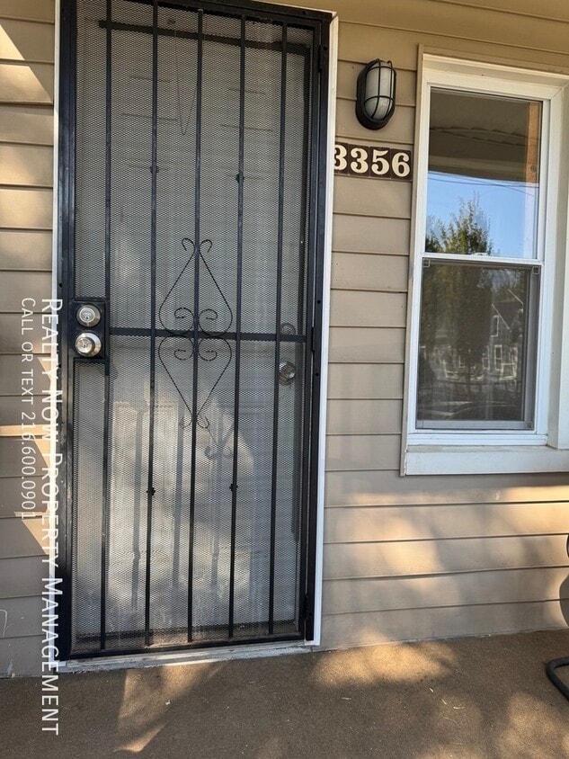 Foto principal - 3356 W 33rd St