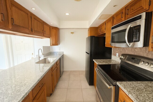 Foto del edificio - 2830 S Bartell Dr