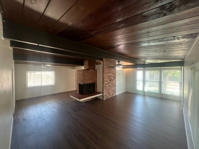 Building Photo - 3112 Bristol Ave