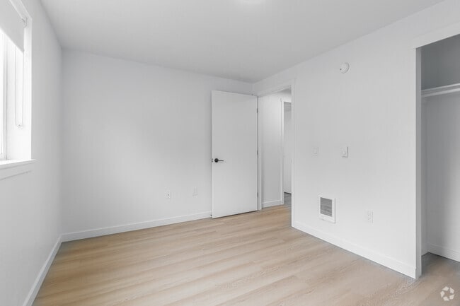 Interior Photo - The Lark