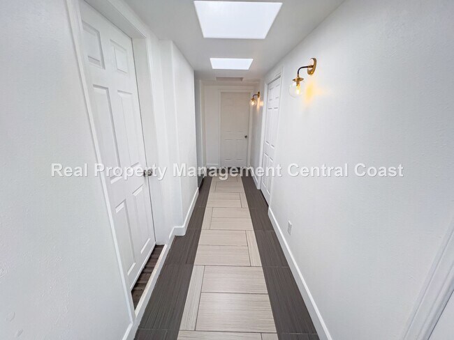 Foto del edificio - AVAILABLE NOW  - Updated Home in Los Osos ...