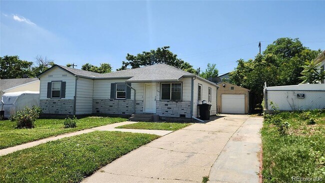 Building Photo - 2290 E 91st Ave