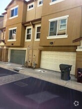 Building Photo - 1710 Liberty Pointe Way