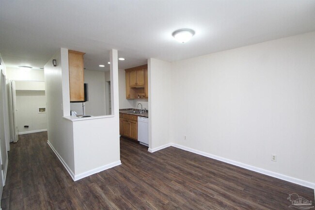 Building Photo - 5207 Charbar Dr