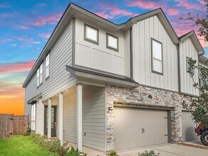 Building Photo - 5642 Amber Brook Ln