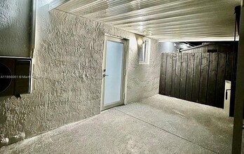 Building Photo - 15420 SW 169th Ln