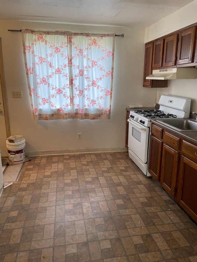 Building Photo - 803 Washington Ave