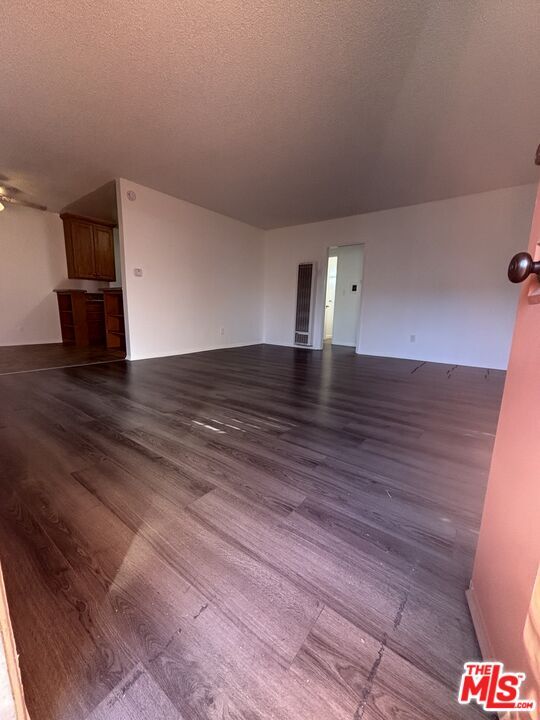 Foto del edificio - 1807 Taft Ave