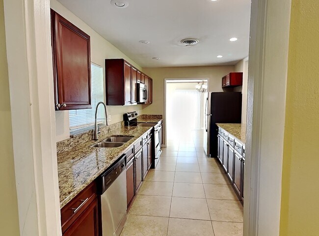 Foto del edificio - 2512 Sea Breeze Ct