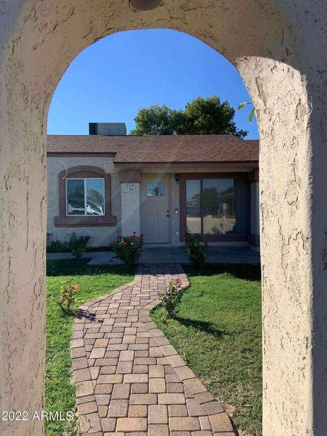 Foto del edificio - 17842 N 33rd Ave