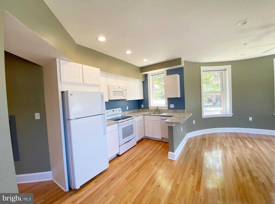 Foto principal - 1201 Q St NW