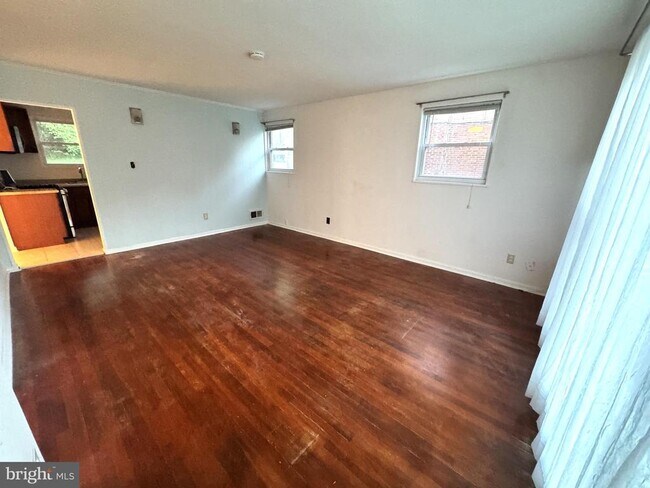 Building Photo - 12114 Dalewood Dr