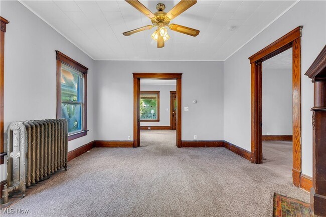 Building Photo - 3852 W 37th St