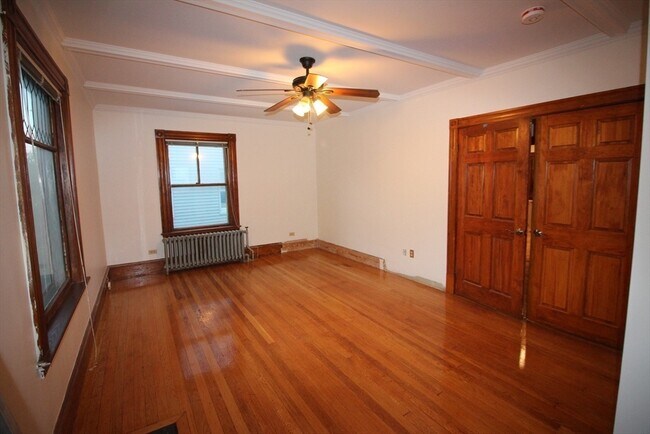 Building Photo - 345 Cabot St