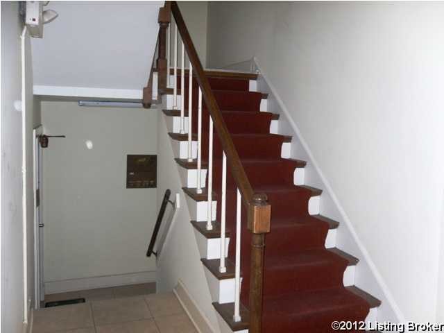 Building Photo - 1327 Everett Ave