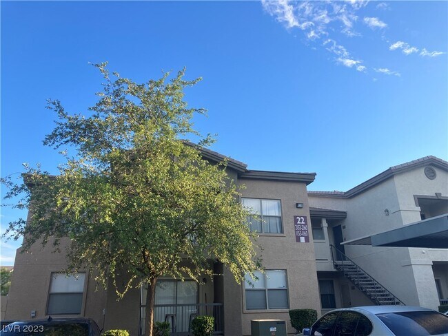 Building Photo - 8000 W Badura Ave