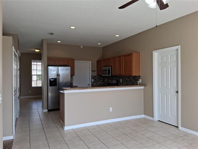 Foto del edificio - 325 Piano Ln