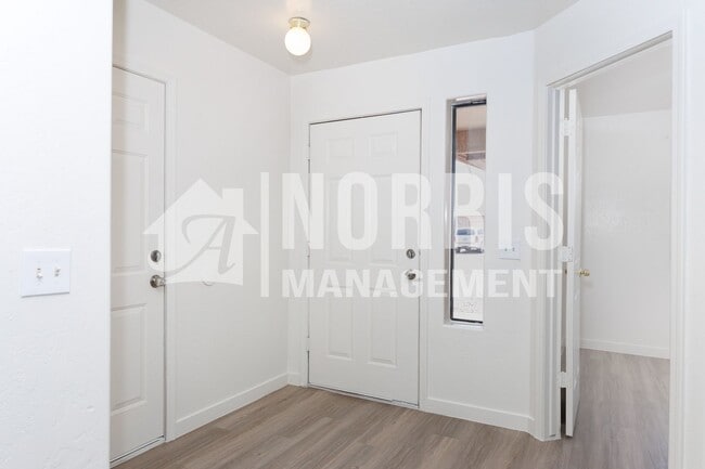 Building Photo - Perfect Duplex in Arizona City
