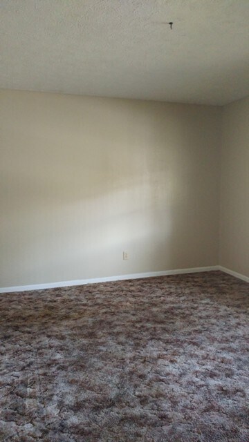 Building Photo - 5945 Mill Branch Rd