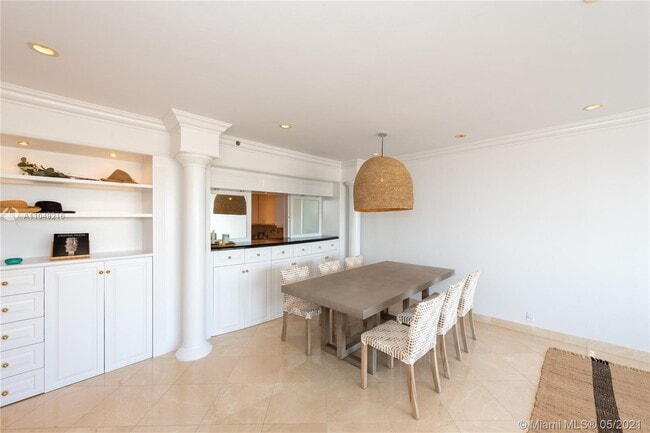 Building Photo - 151 Crandon Blvd