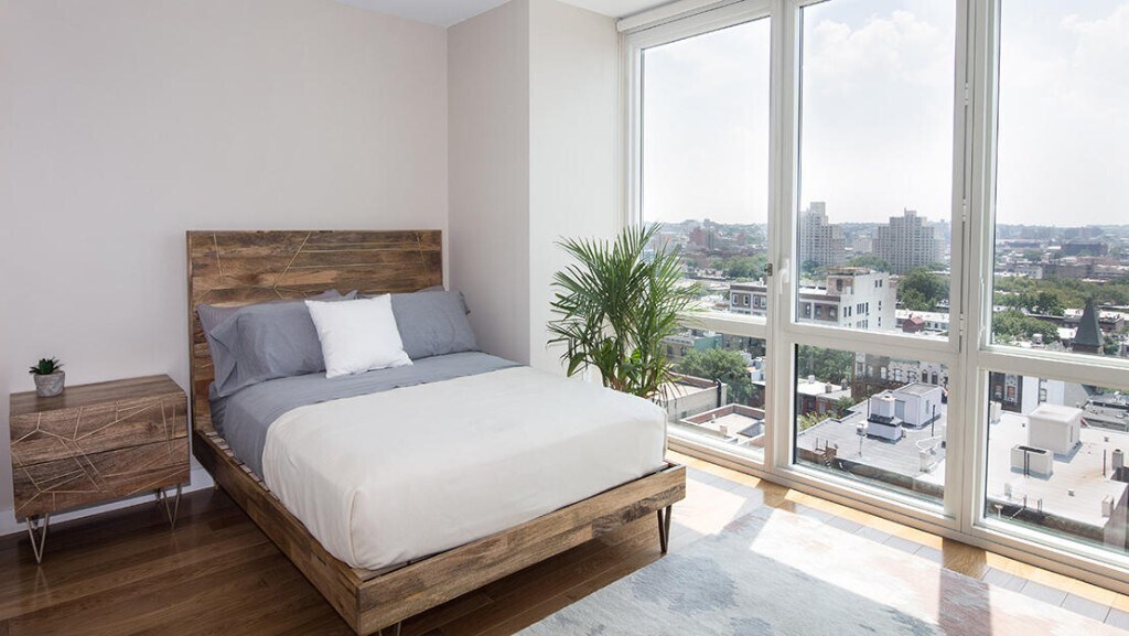 Foto principal - Spacious Contemporary One Bedroom in the H...