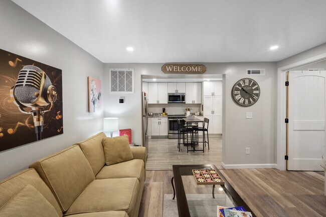 Foto del edificio - 3409 McGavock Pike