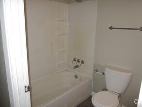 Building Photo - 213 Ragan St