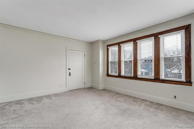 Foto del edificio - 1308 Beaconsfield Ave