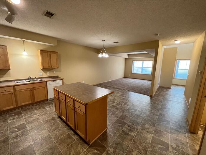 Primary Photo - Huge End Unit Townhouse Available Now, New...