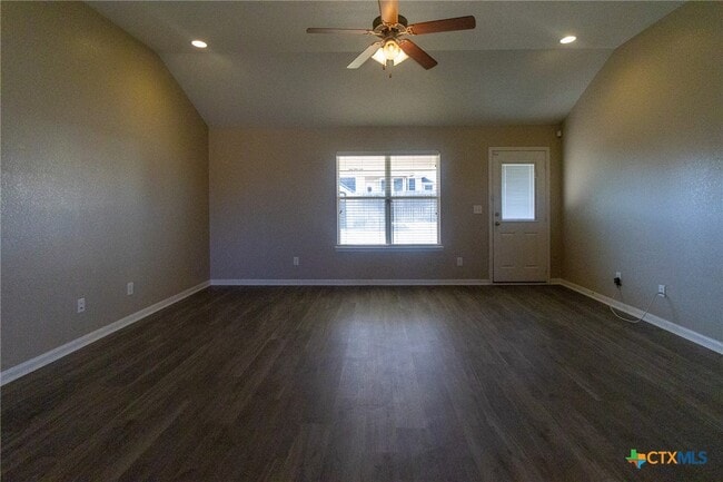 Foto del edificio - 217 Pointer St