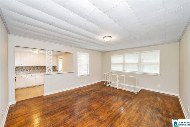 Building Photo - 128 Avalon Ave