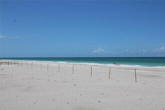 Building Photo - 3810 Gulf of Mexico Dr