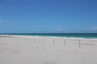 Building Photo - 3810 Gulf of Mexico Dr
