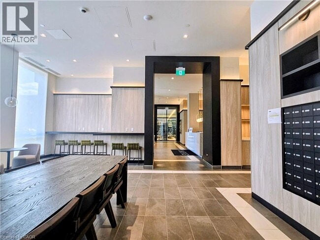 Photo du bâtiment - 1 Jarvis St