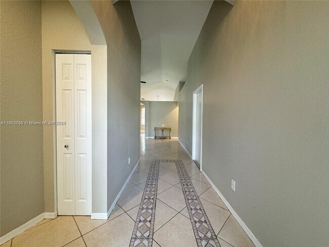 Building Photo - 841 NW 130th Ave