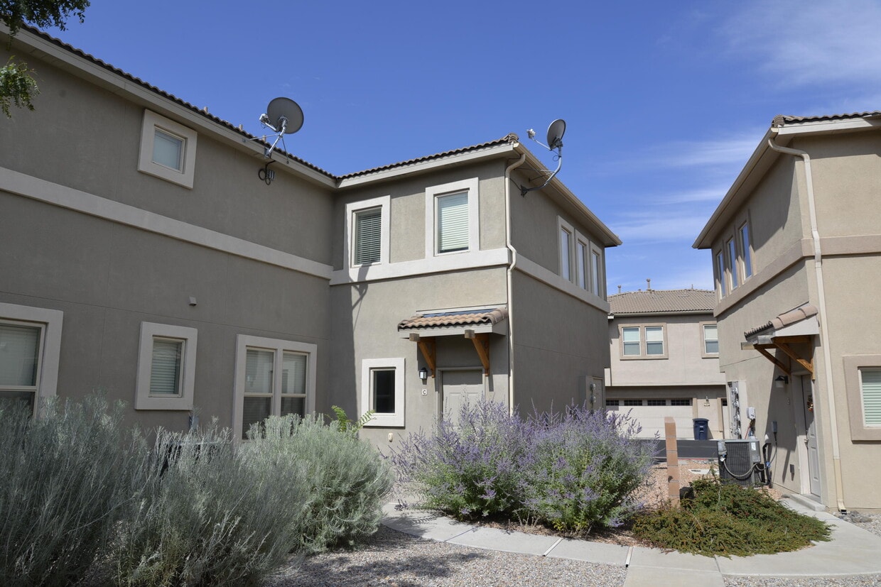 11012 Fort Point Ln NE Unit C, Albuquerque, NM 87123 Condo for Rent
