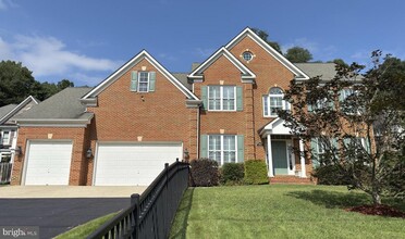 Building Photo - 6902 Alpine Dr