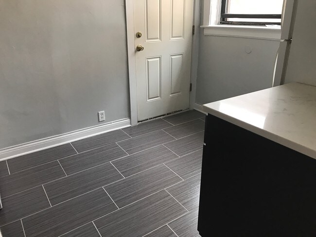 Foto del edificio - 5541 S Everett Ave