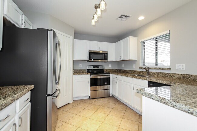 Foto del edificio - 12334 W Rosewood Dr
