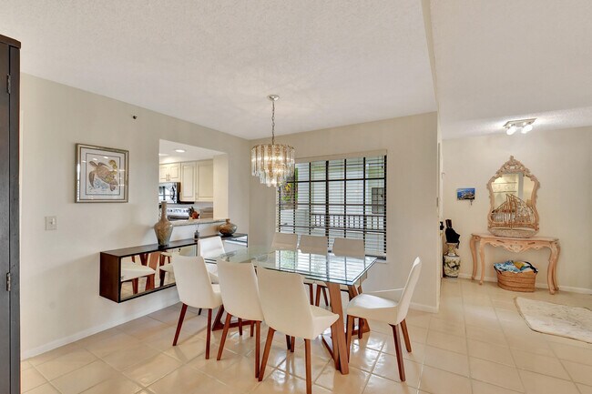 Foto del edificio - 15814 Loch Maree Ln